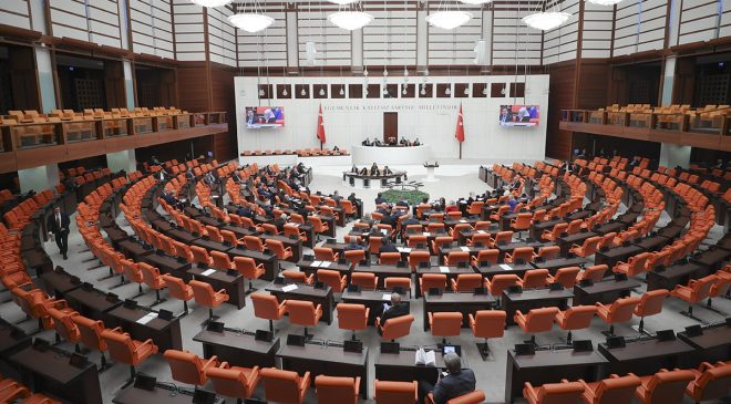 Muhalefet önerdi, AKP ve MHP bir kez daha reddetti