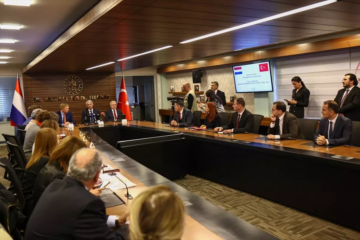 Restorasyonu Tamamlanan Hereke Halısı, Lahey’deki Barış Sarayı’na Gönderilecek