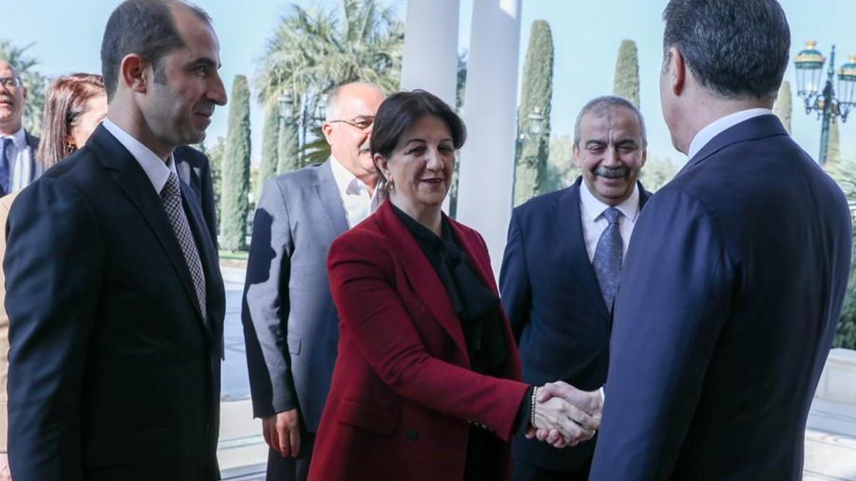 DEM Parti heyeti Erbil’de IKBY Başkanı Barzani ile görüştü